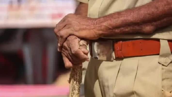 Moradabad inspector raped girl by mixing intoxicants in food gave such a threat on protest Moradabad inspector raped girl by mixing intoxicants in food gave such a threat on protest