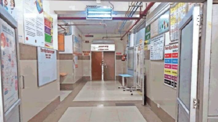 Muzaffarnagar Bleeding continued after delivery, staff did not care 6 women deteriorated and 2 died Muzaffarnagar Bleeding continued after delivery, staff did not care 6 women deteriorated and 2 died