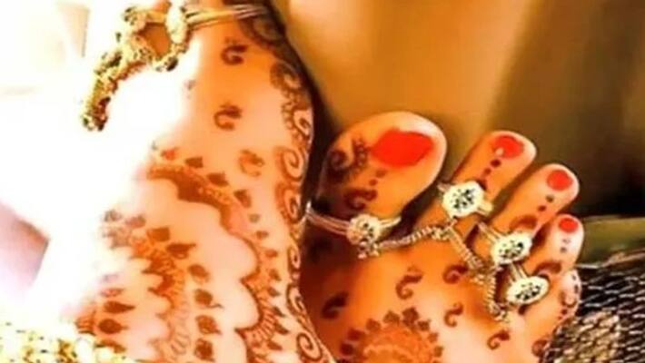 samudrik shastra Find out what happens when a woman has flat toes bsm samudrik shastra Find out what happens when a woman has flat toes bsm