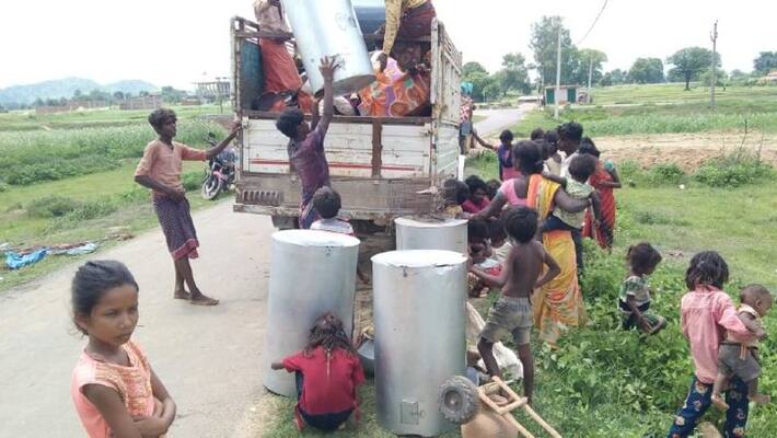 Palamu news dabangs Forcefully dalit family were expelled from the village kpr Palamu news dabangs Forcefully dalit family were expelled from the village kpr