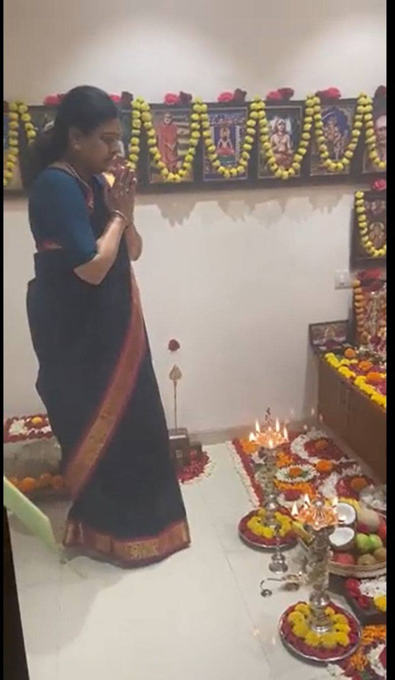 Sasikala celebrated Ganesh Chaturthi at her residence