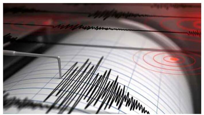 earthquake hits southern Iran tremors felt by some residents in UAE earthquake hits southern Iran tremors felt by some residents in UAE