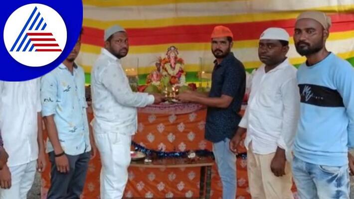 Hindu Muslim Celebrate Ganesh chaturthi in Bagalkote gvd Hindu Muslim Celebrate Ganesh chaturthi in Bagalkote gvd