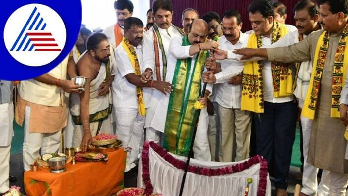Kempegowda Theme Park at Bengaluru airport gow Kempegowda Theme Park at Bengaluru airport gow