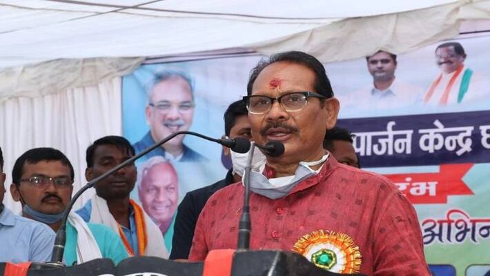 Chhattisgarh School Education Minister Premsai Singh Tekam courted controversy quotes lines from Madhushala san Chhattisgarh School Education Minister Premsai Singh Tekam courted controversy quotes lines from Madhushala san