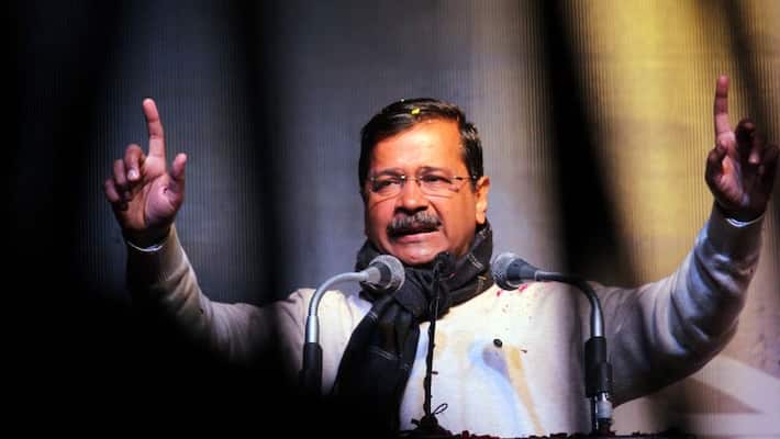 Gujarat election 2022: Auto driver invites to dinner; immediately Arvind Kejriwal accepted Gujarat election 2022: Auto driver invites to dinner; immediately Arvind Kejriwal accepted