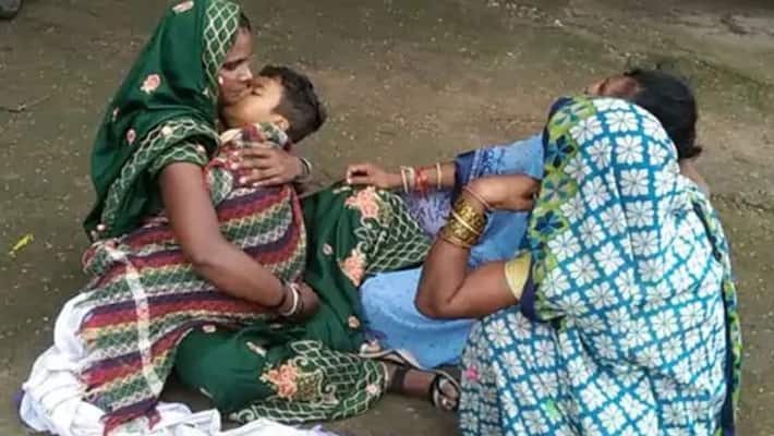 emotional story jabalpur news doctors not found in hospital then Child dies due to lack of treatment kpr emotional story jabalpur news doctors not found in hospital then Child dies due to lack of treatment kpr