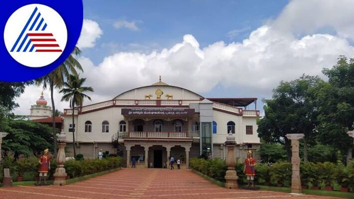 Murugha Mutt sexual assault case A2 accused Warden Rashmi in police custody Bengaluru Murugha Mutt sexual assault case A2 accused Warden Rashmi in police custody Bengaluru