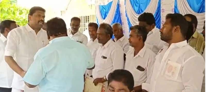 Argument between AIADMK and DMK MLAs at the function of giving free bicycles to school students