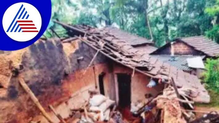 The people of Shirsi are suffering due to continuous rain The people of Shirsi are suffering due to continuous rain