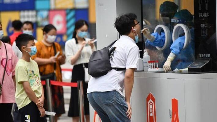Chengdu locks down 21.2 mn as Chinese cities are battle Covid outbreak Chengdu locks down 21.2 mn as Chinese cities are battle Covid outbreak