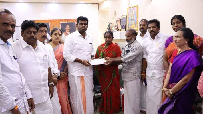 There is no use in met at the Chief Minister... kallakuruchi student srimathis mother met Annamalai. There is no use in met at the Chief Minister... kallakuruchi student srimathis mother met Annamalai.