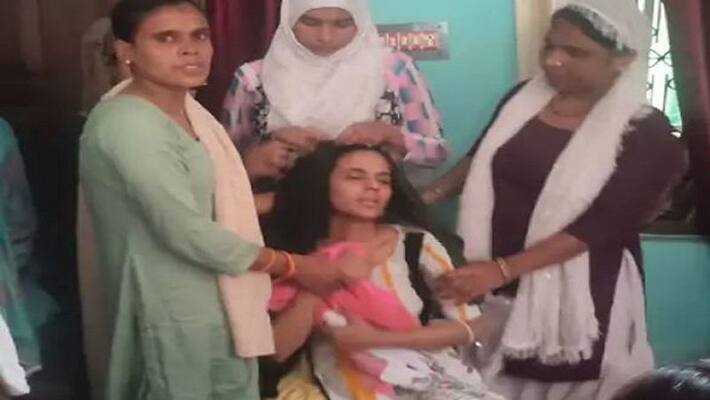 Gorakhpur girl dispute with her sister in law not opening bathroom door she did snatching the innocent from her lap Gorakhpur girl dispute with her sister in law not opening bathroom door she did snatching the innocent from her lap