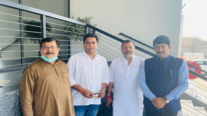 deoghar news bjp mp nishikant dubey and manoj tiwari register fir forcing entry deoghar airport pwt deoghar news bjp mp nishikant dubey and manoj tiwari register fir forcing entry deoghar airport pwt