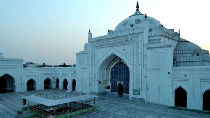 After Mathura Kashi now a petition has been filed on Badaun's Jama Masjid Hindu Mahasabha claims this After Mathura Kashi now a petition has been filed on Badaun's Jama Masjid Hindu Mahasabha claims this