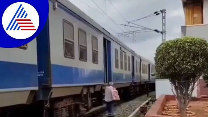 Elderly man stopped Express Train by showing his hand video goes viral akb Elderly man stopped Express Train by showing his hand video goes viral akb