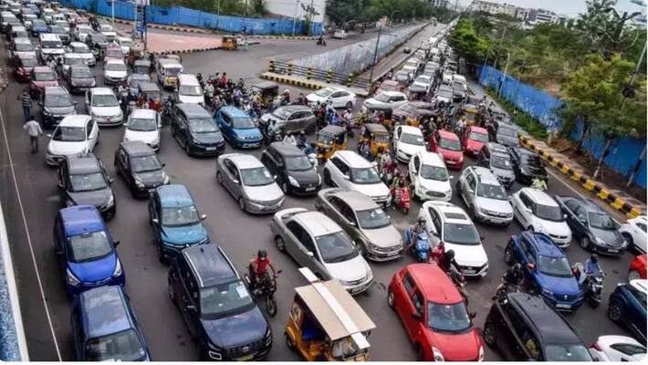 bengalurian wrotes.. their love started in bengaluru traffic story goes viral bengalurian wrotes.. their love started in bengaluru traffic story goes viral