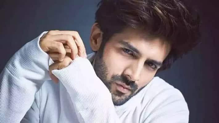 Kartik Aaryan bags another biggie with Aashiqui 3, will be directed by Anurag Basu GGA Kartik Aaryan bags another biggie with Aashiqui 3, will be directed by Anurag Basu GGA