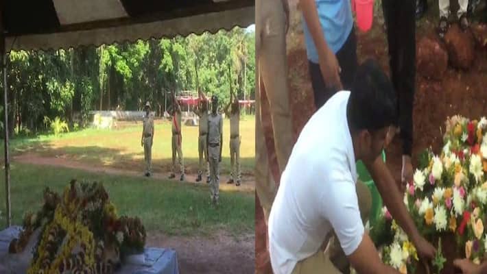 last rites of karnataka police dog geetha Full Honours pwt last rites of karnataka police dog geetha Full Honours pwt