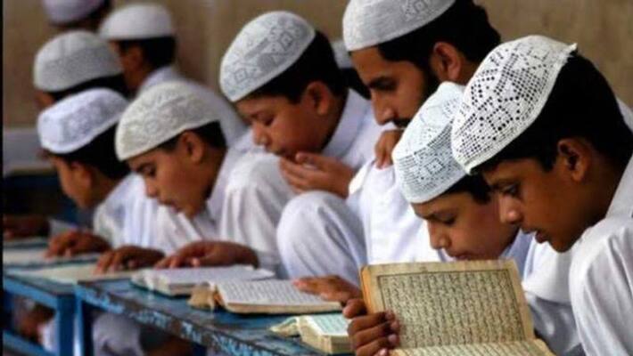 Sunday holiday instead of Friday for madrasas in Uttar Pradesh akb Sunday holiday instead of Friday for madrasas in Uttar Pradesh akb