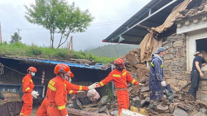 China rushes to increase rescue efforts, 50,000 people moved following Sichuan earthquake China rushes to increase rescue efforts, 50,000 people moved following Sichuan earthquake