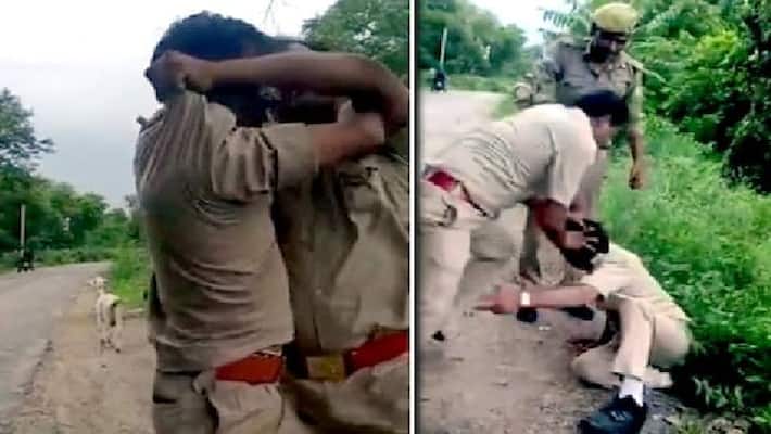 Jalaun Drunk policemen parked jeep on middle road and did high voltage drama SP ordered investigation Jalaun Drunk policemen parked jeep on middle road and did high voltage drama SP ordered investigation