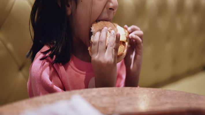 Parents kill 11 year old daughter by luring her with burger NTP Parents kill 11 year old daughter by luring her with burger NTP