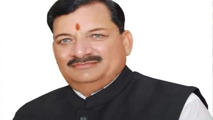 Arvind Giri five time MLA from Lakhimpur Kheri Gola assembly seat died heart attack big blow to the BJP Arvind Giri five time MLA from Lakhimpur Kheri Gola assembly seat died heart attack big blow to the BJP