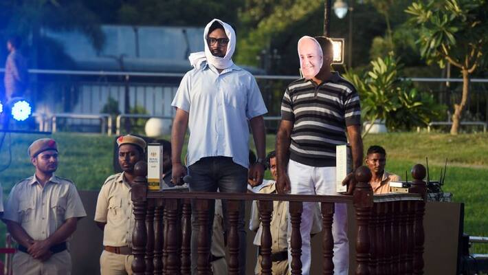 Scam in Delhi controversial liquor policy, raids at several places of Enforcement Directorate a day after Arvind Kejriwal's sting video kpa Scam in Delhi controversial liquor policy, raids at several places of Enforcement Directorate a day after Arvind Kejriwal's sting video kpa