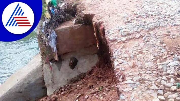heavy rain floods Negligence without taking remedial action peoples outrage against govt at kr pete rav heavy rain floods Negligence without taking remedial action peoples outrage against govt at kr pete rav