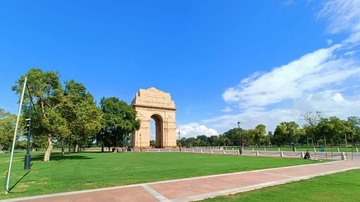 India Gate, Central Vista visitors to avail Delhi Metro's bus service: All you need to know AJR India Gate, Central Vista visitors to avail Delhi Metro's bus service: All you need to know AJR
