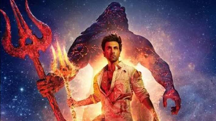 brahmastra box office prediction analysts say film may have biggest opening after post pandemic KPJ brahmastra box office prediction analysts say film may have biggest opening after post pandemic KPJ