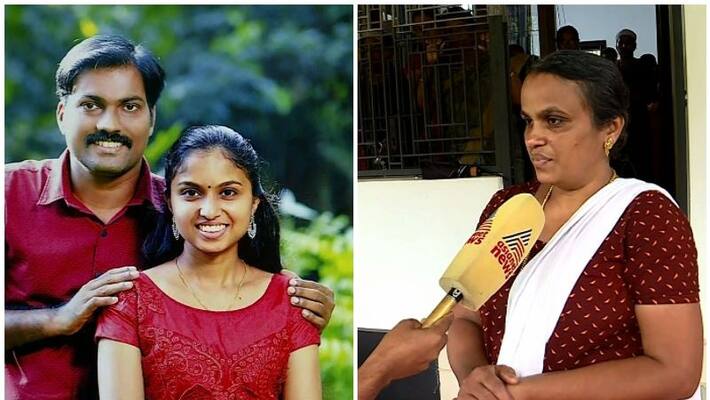 24 year old girl who hanged himself surya s family against husband and family in karivellur payyanur 24 year old girl who hanged himself surya s family against husband and family in karivellur payyanur