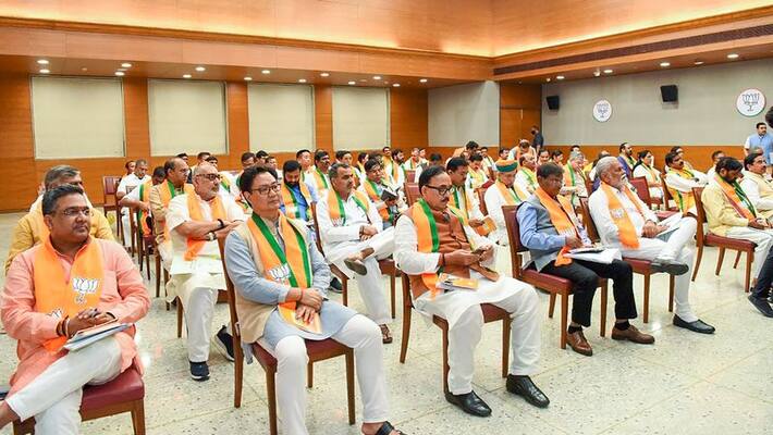 BJP roadmap for mission 2024 loksabha general elections, Amit Shah review with Union Ministers after Nitish Kumar hectic campaign, DVG BJP roadmap for mission 2024 loksabha general elections, Amit Shah review with Union Ministers after Nitish Kumar hectic campaign, DVG