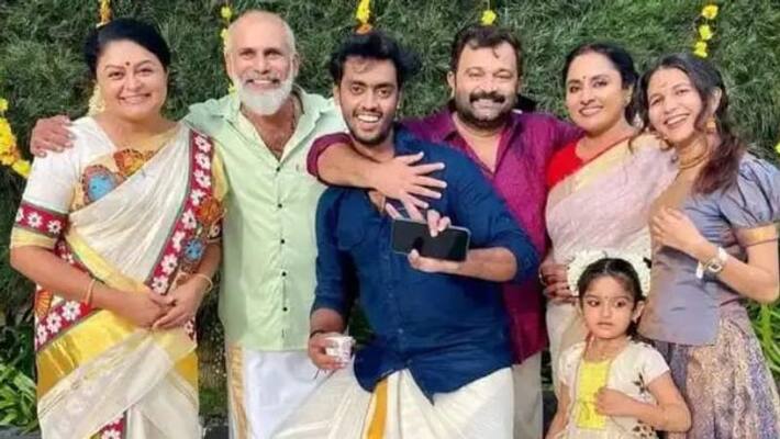 chakkappazham and uppum mulakum serial actors get together in onam chakkappazham and uppum mulakum serial actors get together in onam