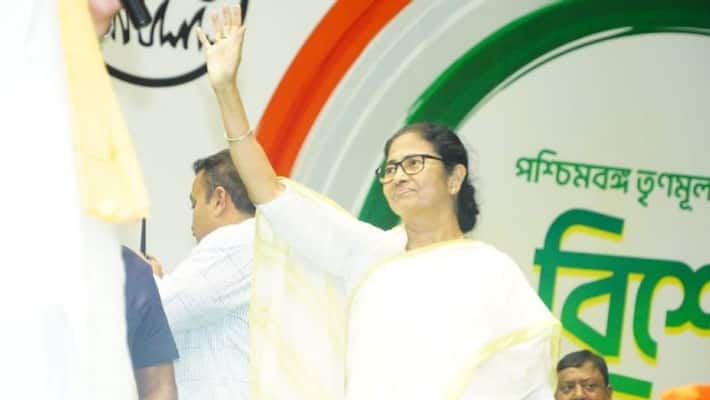 Mamata Banerjee's message on preparations for panchayat elections at TMC workers' meeting bsm Mamata Banerjee's message on preparations for panchayat elections at TMC workers' meeting bsm
