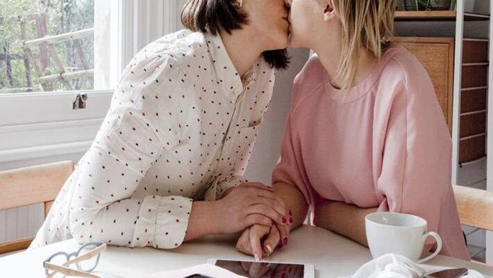 Friend touches private part and then kisses now threatening NTP Friend touches private part and then kisses now threatening NTP
