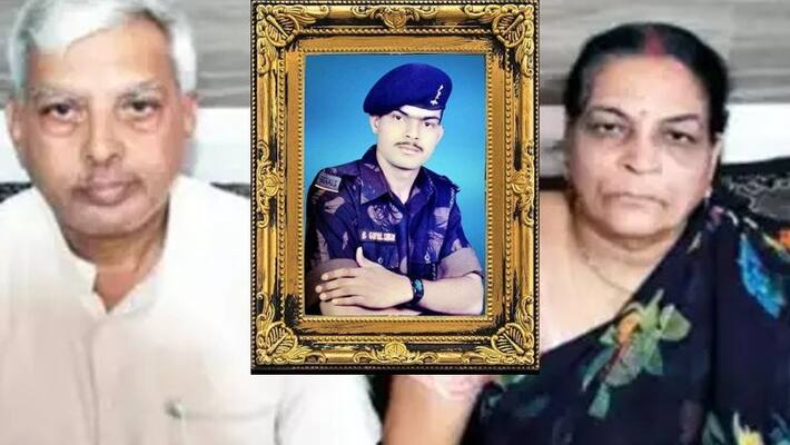 Army unit sent shourya chakra to martyred warrior by post parents returned gallantry akb Army unit sent shourya chakra to martyred warrior by post parents returned gallantry akb