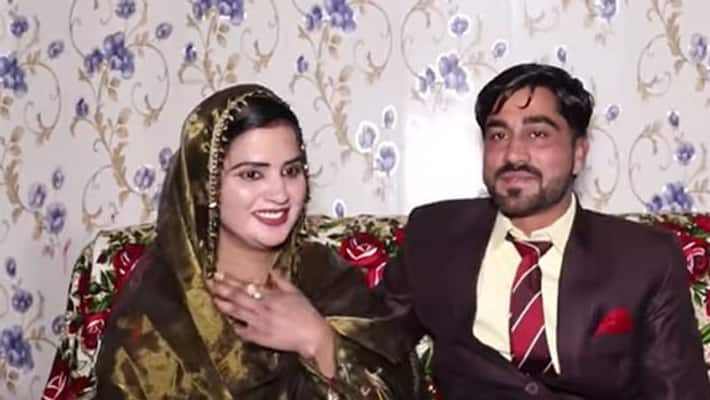 MBBS doctor marries chaiwala shares fascinating love story watch viral video NTP MBBS doctor marries chaiwala shares fascinating love story watch viral video NTP