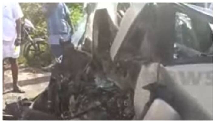 Three keralite died in a collision between a car and a bus in tamilnadu Three keralite died in a collision between a car and a bus in tamilnadu