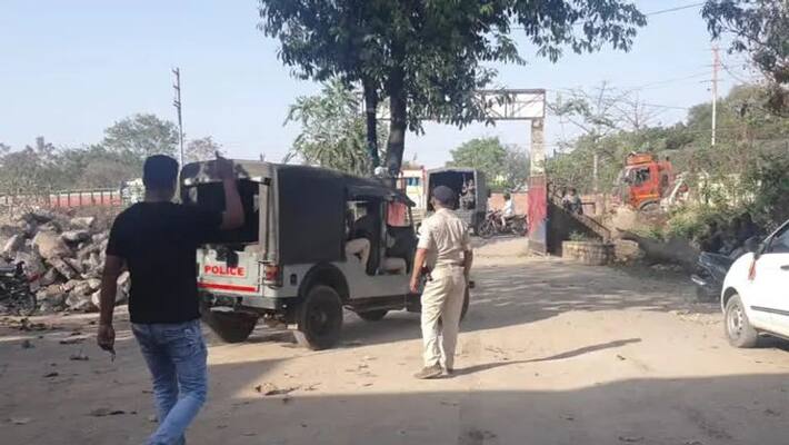 dhabad news mother and son committed suicide due to economic crises asc dhabad news mother and son committed suicide due to economic crises asc