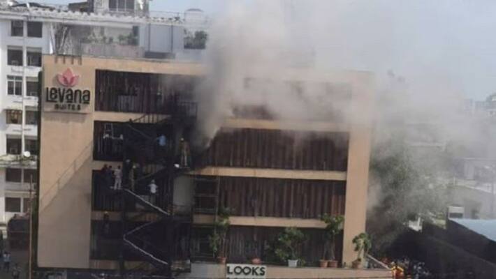 Lucknow Six department officials including LDA guilty Levana fire inquiry committee submitted report principal secretary Lucknow Six department officials including LDA guilty Levana fire inquiry committee submitted report principal secretary