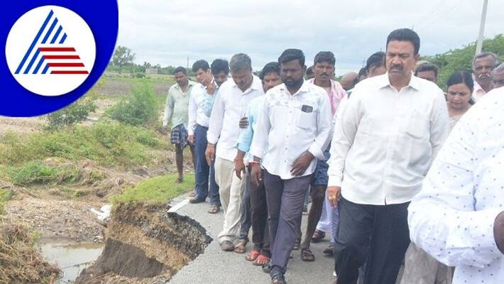 minister cc patil scolded the officer who did not come on time at kkoppala minister cc patil scolded the officer who did not come on time at kkoppala