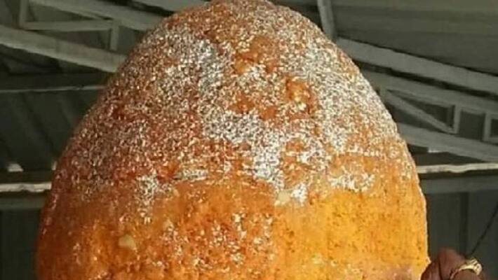 Bangaru Ganesh Laddu auctioned for 26.4 lakh Bangaru Ganesh Laddu auctioned for 26.4 lakh