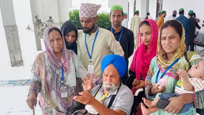 Indian Sikh man separated from his family during Partition meets his Pakistani Muslim sister in Kartarpur bsm Indian Sikh man separated from his family during Partition meets his Pakistani Muslim sister in Kartarpur bsm
