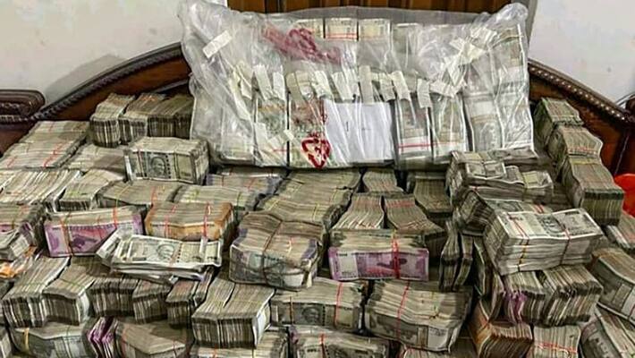 ED recovered 17 crore rs from businessman's house in Garden reach BSM ED recovered 17 crore rs from businessman's house in Garden reach BSM