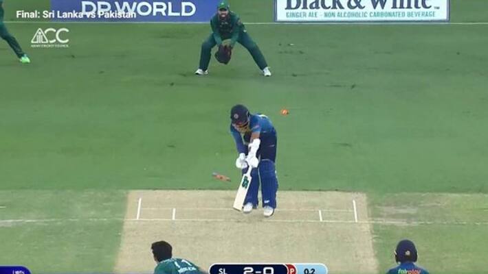 watch video naseem shah inswinger against kusal mendis watch video naseem shah inswinger against kusal mendis