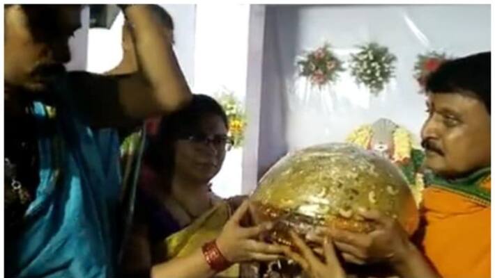 laddu prasad auction marked record in hyderabad temple laddu prasad auction marked record in hyderabad temple