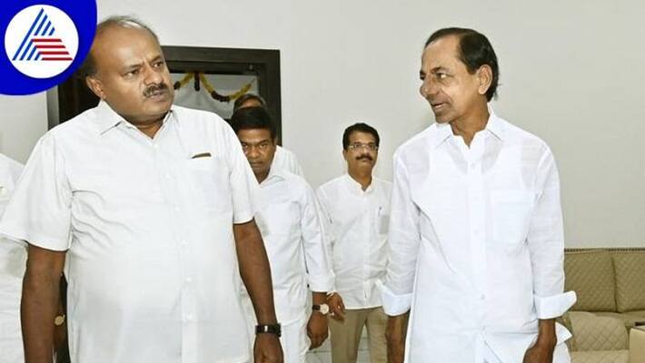 K. Chandrashekar Rao and HD Kumaraswamy Important Talk in Hyderabad grg K. Chandrashekar Rao and HD Kumaraswamy Important Talk in Hyderabad grg