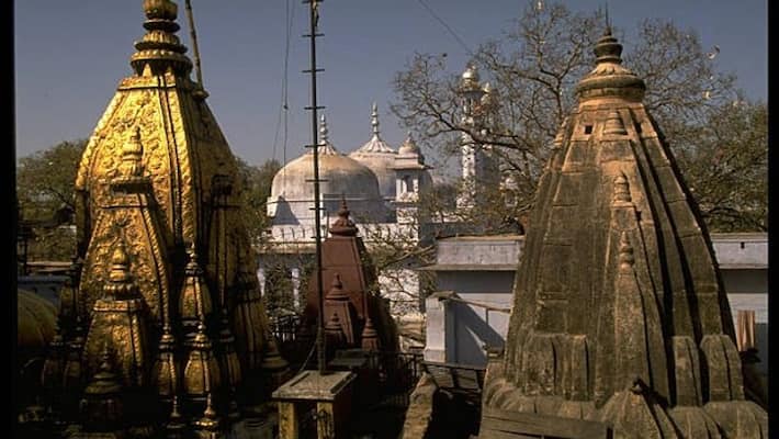 Gyanvapi Case: Hindu side's case is upheld as maintainable by Varanasi court. Gyanvapi Case: Hindu side's case is upheld as maintainable by Varanasi court.